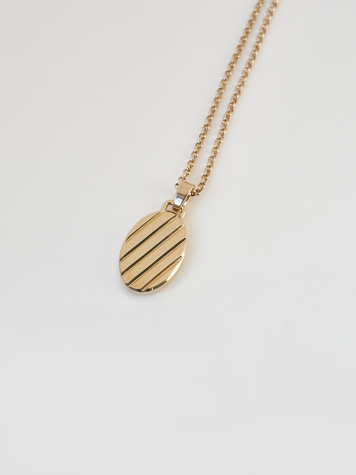 LUMIERE OVAL NECKLACE GOLD